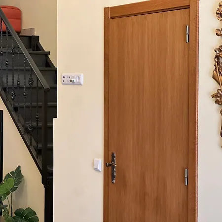 Grand Studio 56 Apartment *